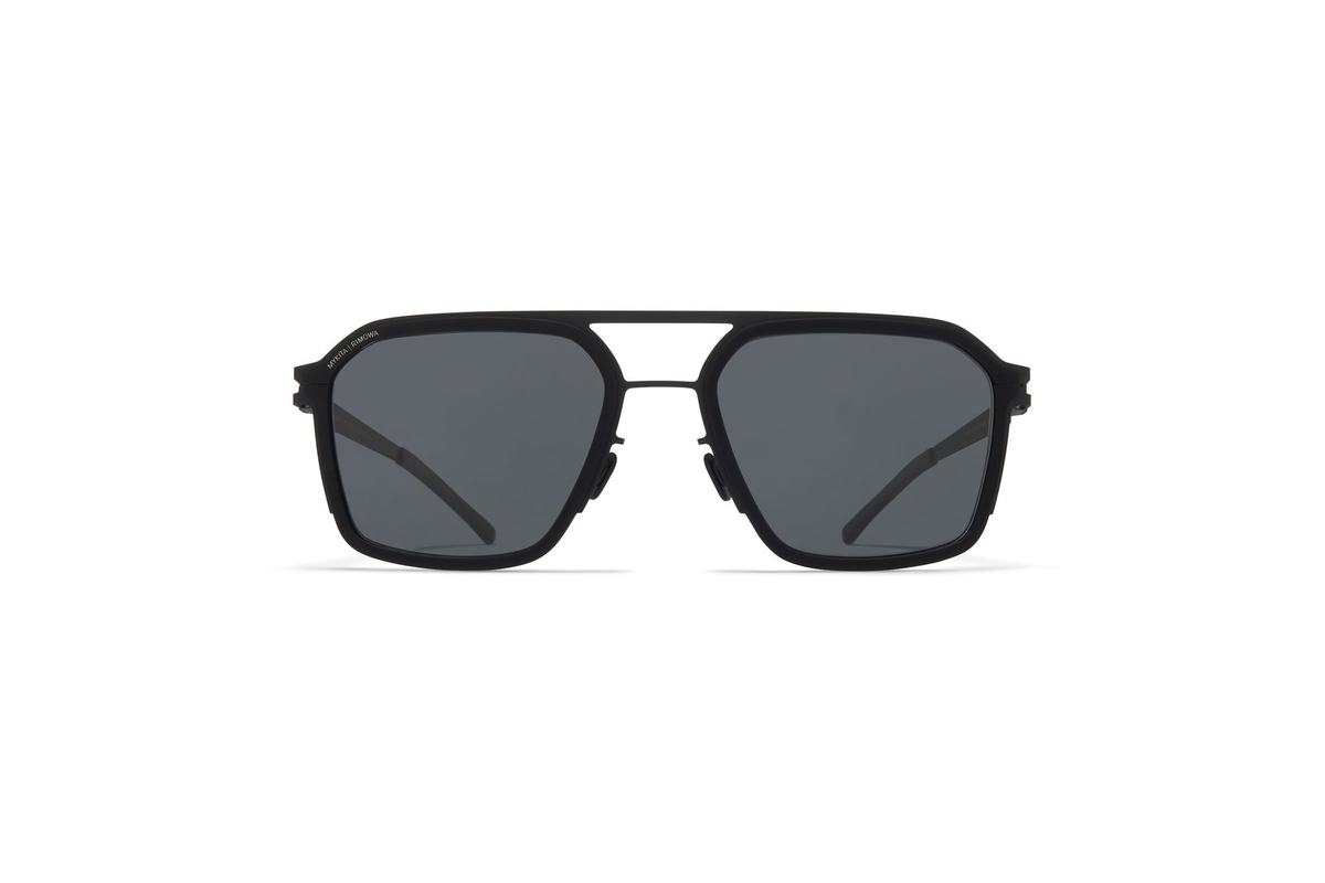 MR003